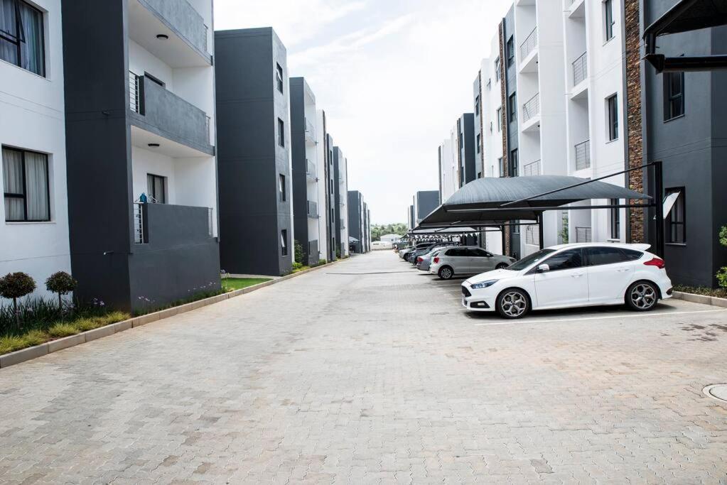 The Ellipse Palazzo Apartment Midrand Eksteriør billede