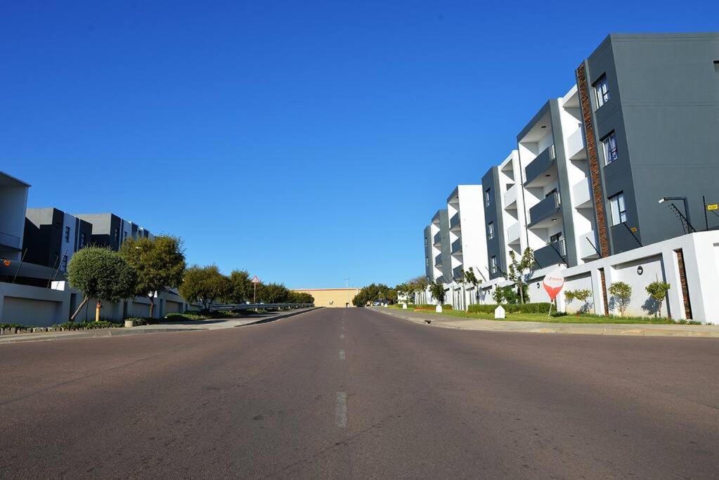 The Ellipse Palazzo Apartment Midrand Eksteriør billede